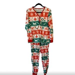 PATPAT 2 piece Christmas Pajamas Size Large EUC
